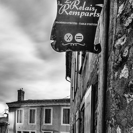 Chambres D'Hotes Le Relais Des Remparts Rions Esterno foto
