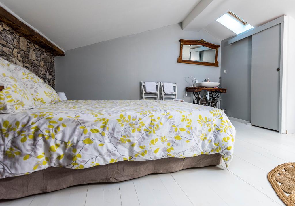 Chambres D'Hotes Le Relais Des Remparts Rions Esterno foto