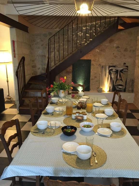 Chambres D'Hotes Le Relais Des Remparts Rions Esterno foto