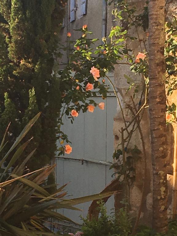 Chambres D'Hotes Le Relais Des Remparts Rions Esterno foto